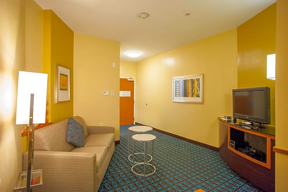 Fairfield Inn & Suites by Marriott Houston Channelview