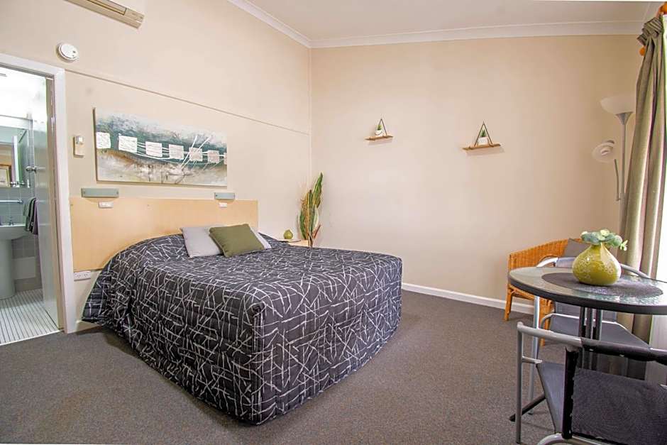 Photo 1 of 30 of Gundagai Motel