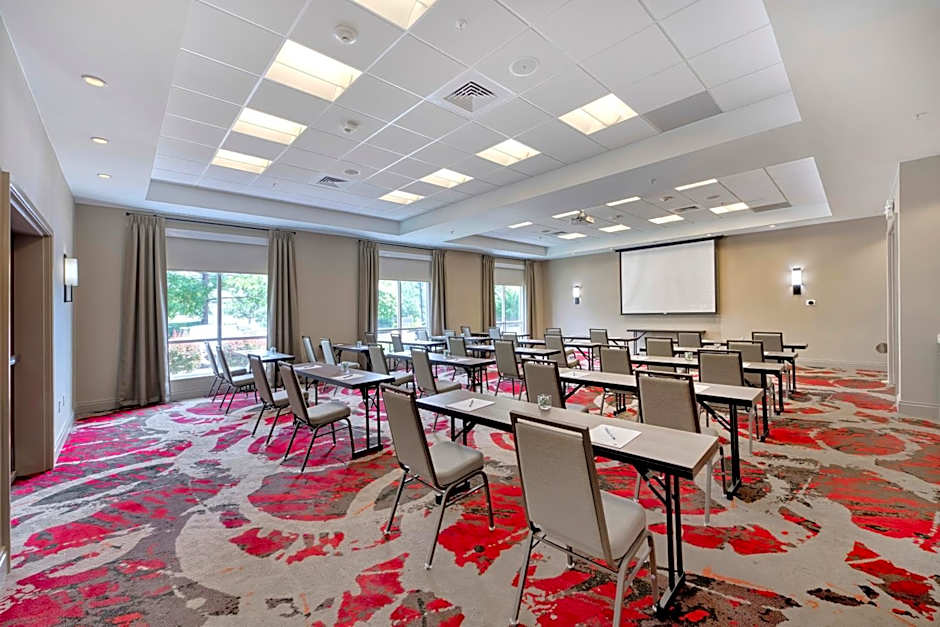 DoubleTree By Hilton Raleigh Cary