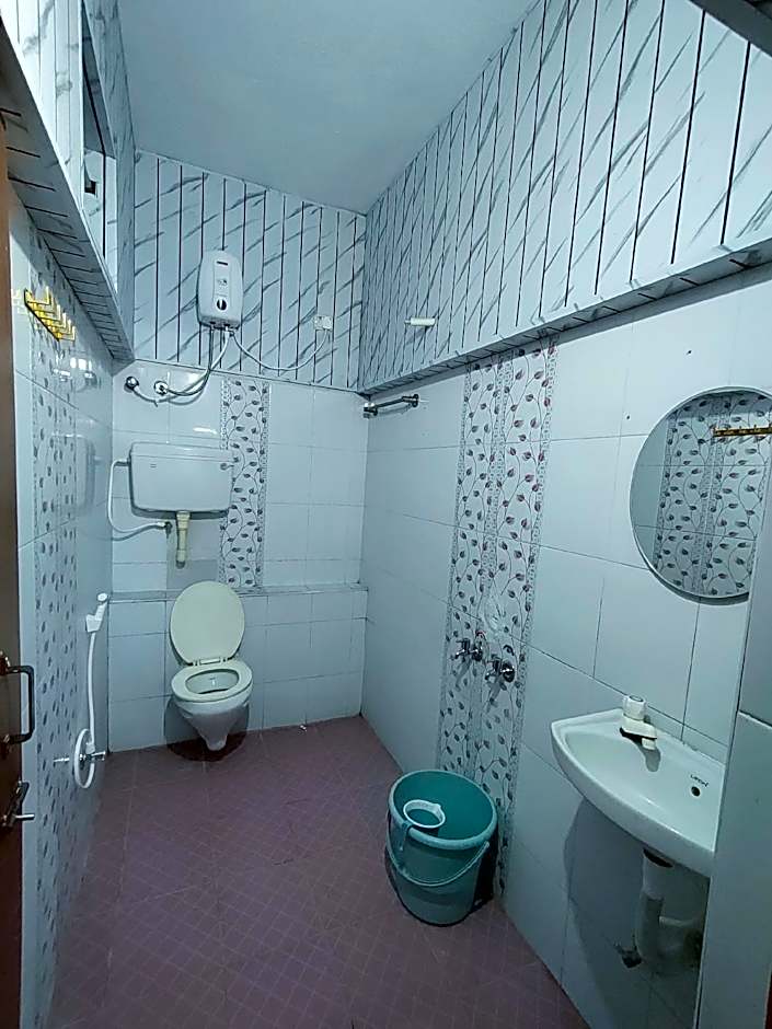 Hotel Govind Heights