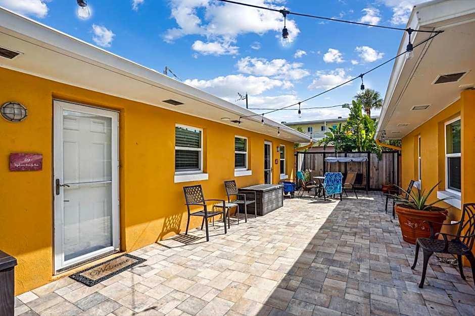 Upham Beach Inn - #2 Studio