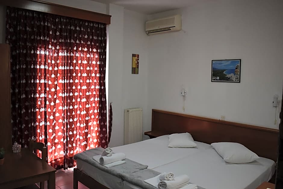 Galanis Studios and Apartments