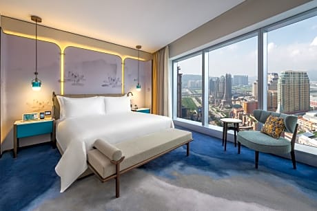 Nuwa - Deluxe Suite with Cotai View