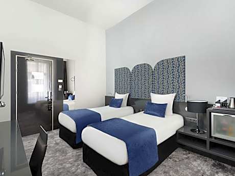 Classic Room with 2 single beds