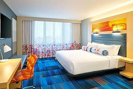Aloft, Guest room, 1 King