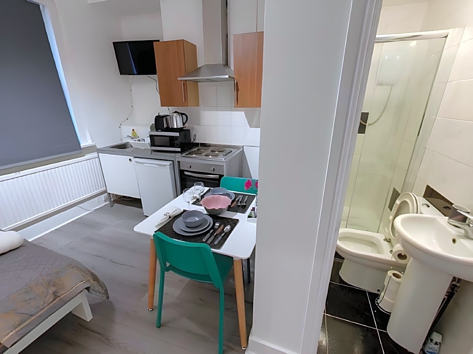 London Queens Apartments