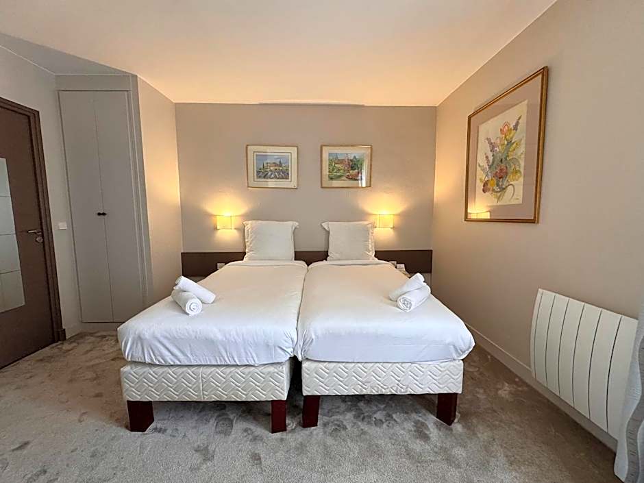 Hotel Paris Vesinet -ex Auberge des 3 Marches