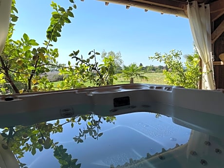 La Ferme de la Croix - Chambres d'hôtes avec jacuzzi, calme, et authenticité