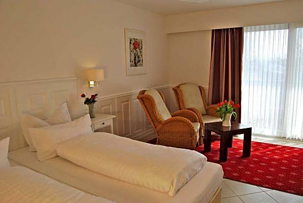 Wohlfühlhotel Hörn van Diek Garni mit Schwimmbad