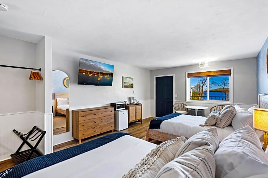 Fresh Coast Motel