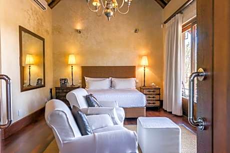 African Dream Deluxe - Sleeps 8