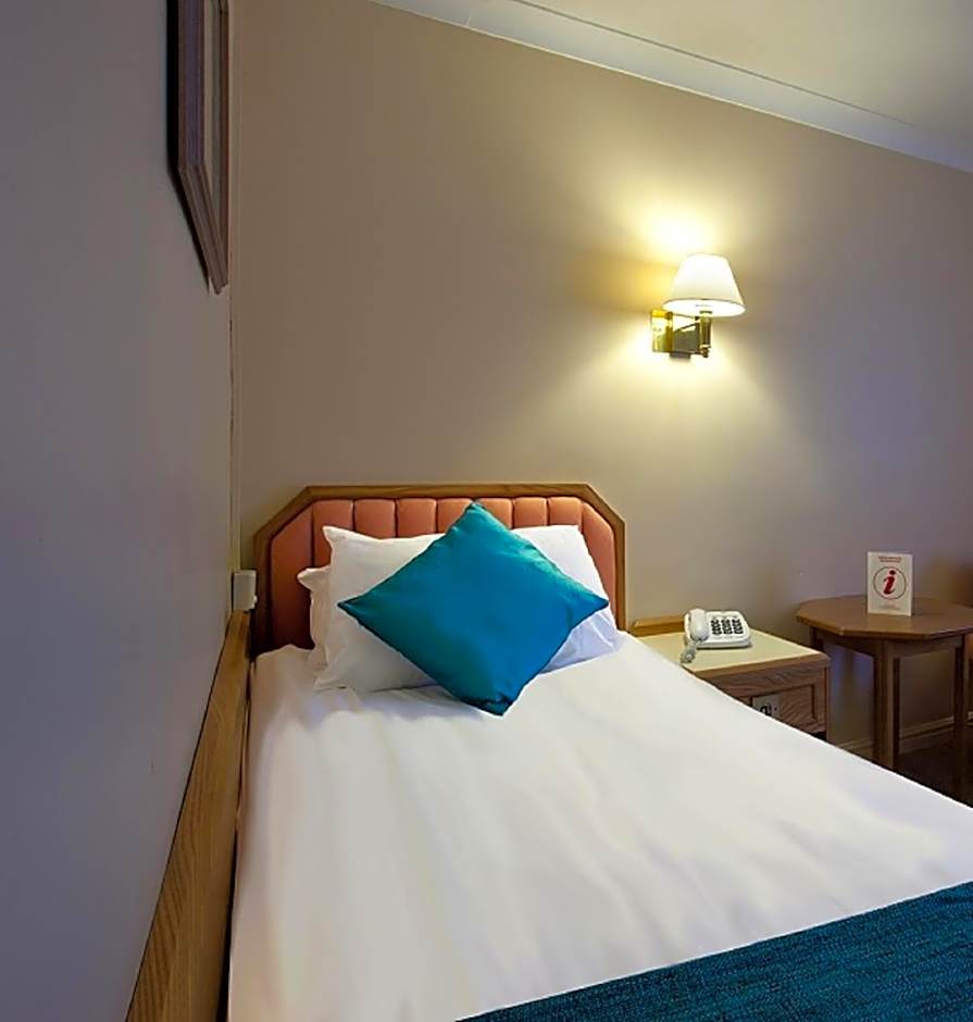 Britannia Royal Court Hotel