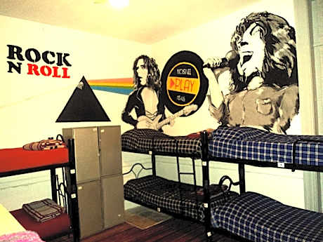 Bed in 8-Bed Mixed Dormitory Room