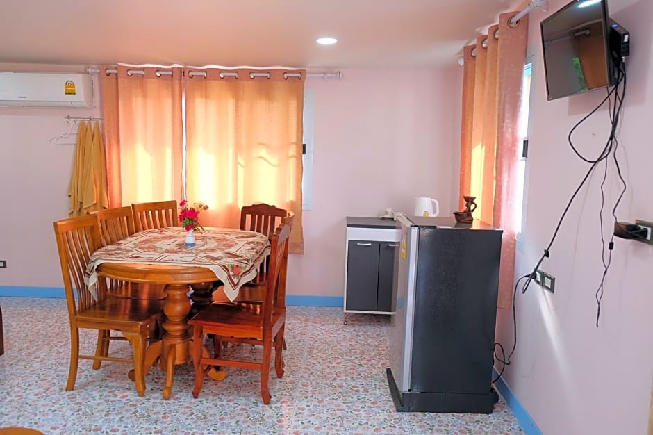 Baan Cha-lier Sook Bangsaray