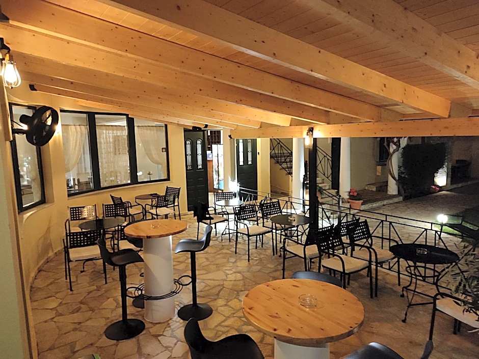 Elanthi Village Apartments