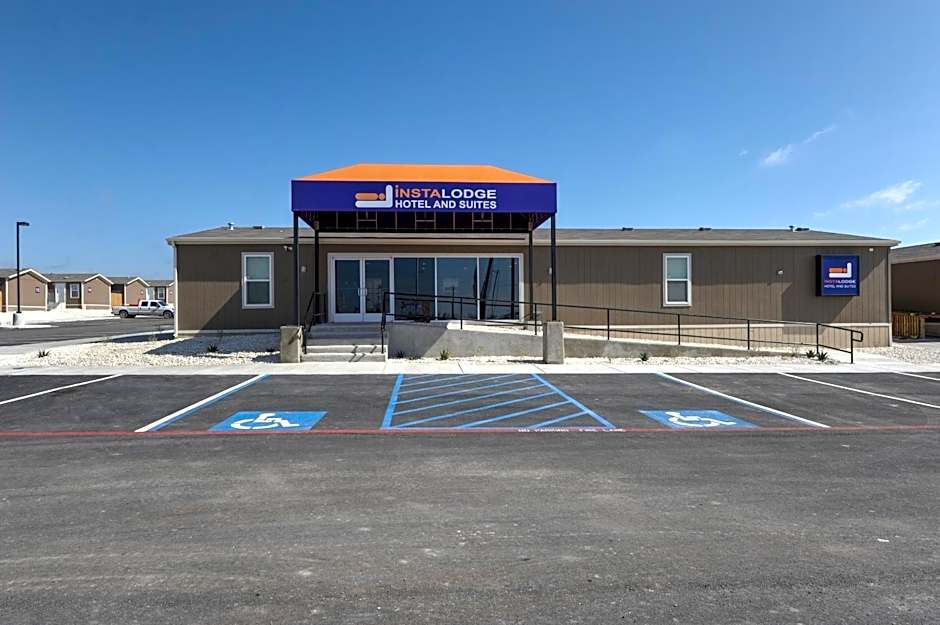 Instalodge Hotel and Suites Karnes City