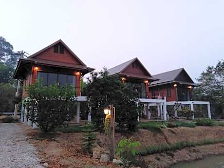 บ้านกลางเกาะ รีสอร์ท