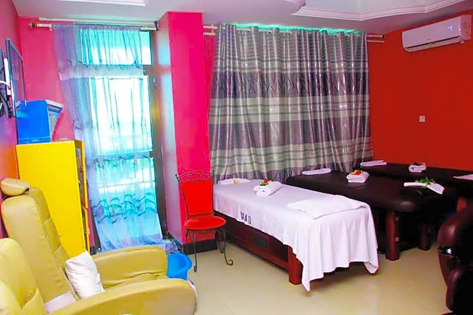 Nefaland Hotel