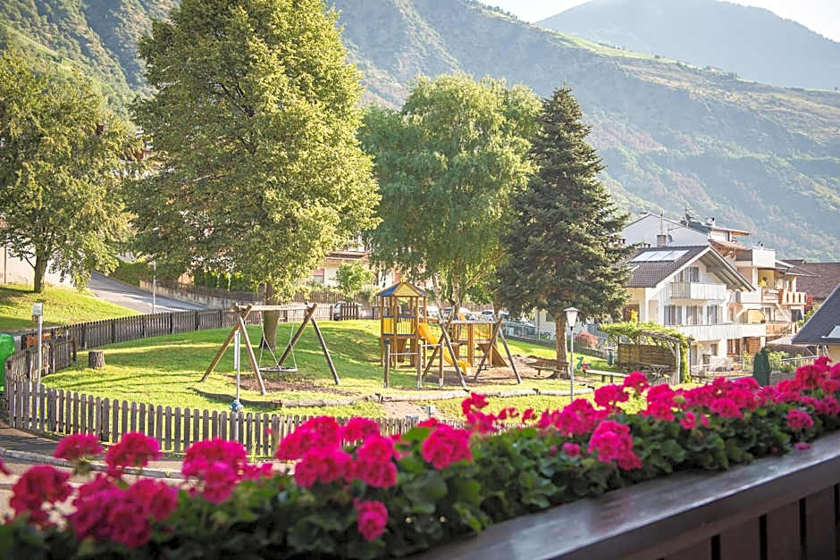 Pension Apartments Pardell