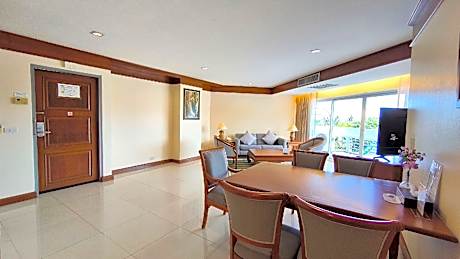2 Bedroom Family Suite