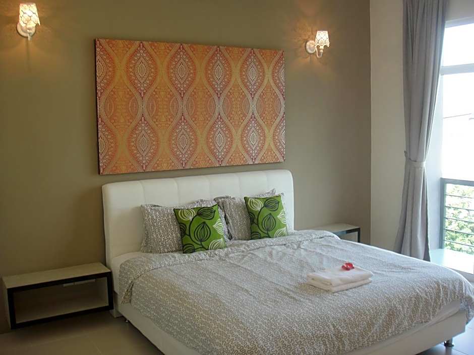 Batu Ferringhi - Shamrock Beach Villas