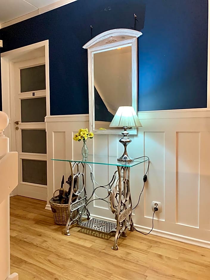 Dom z Sauną i Jacuzzi- na wyłączność lub pokoje