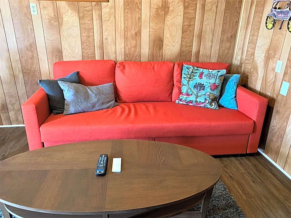 Hotel Kitsmiller on Main