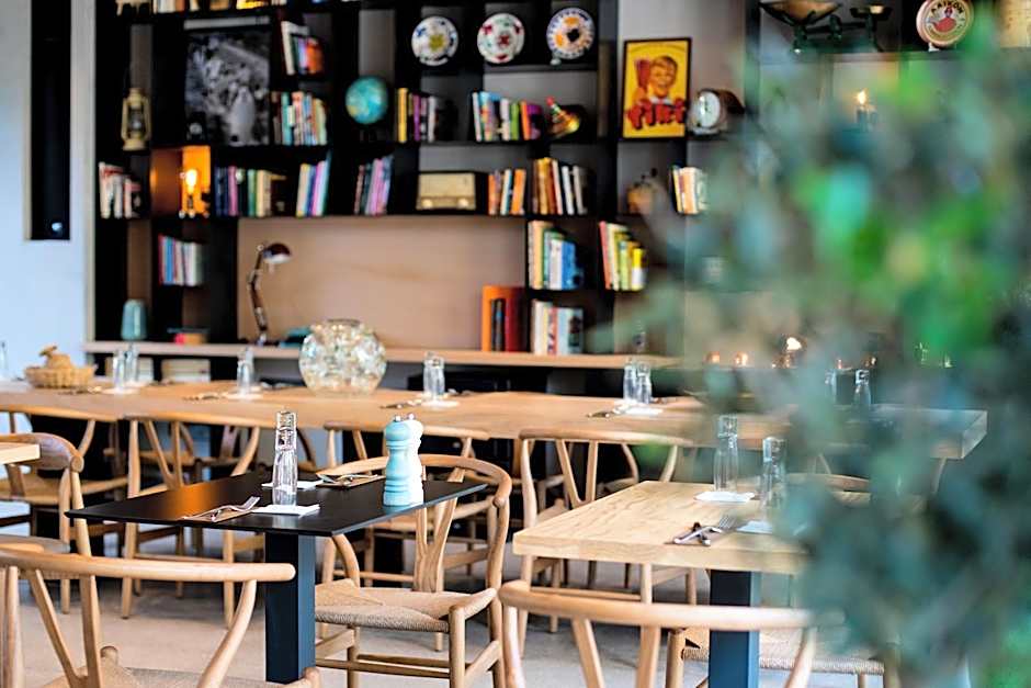 Hotel Indigo Larnaca By IHG