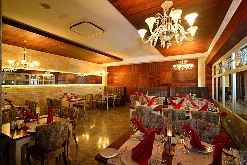 Side Crown Palace Ultra All Inclusive