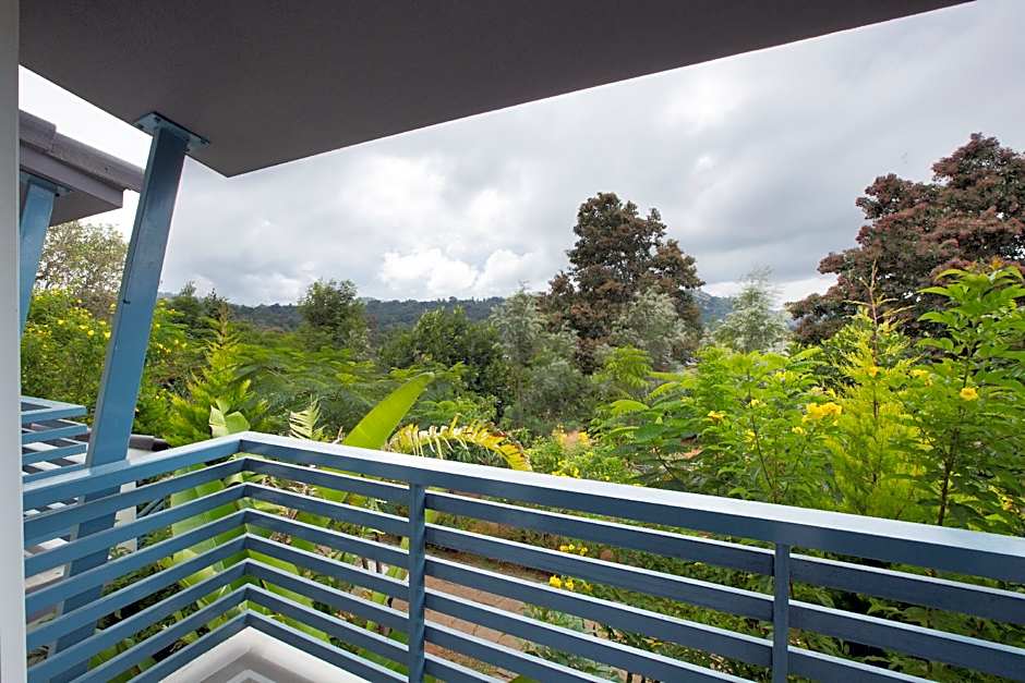 Photo 1 of 8 of Premium, Balcony