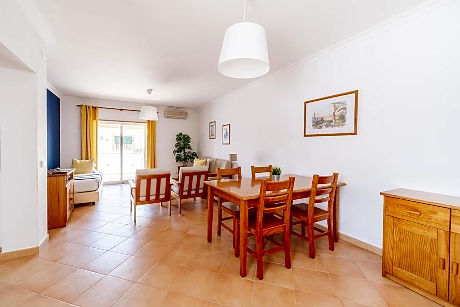 Oasis Beach Apartments