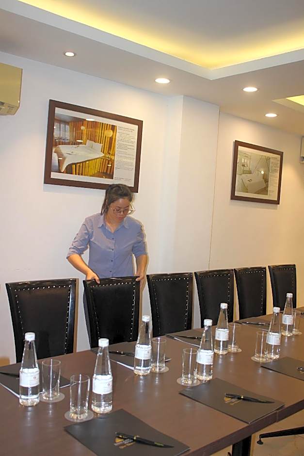 Thang Long Espana Hotel