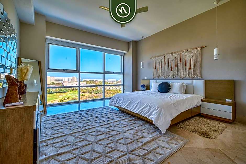 Amazing 2BR Condo with Pool and Access to VIDANTA