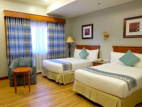 Paragon Hotel And Suites