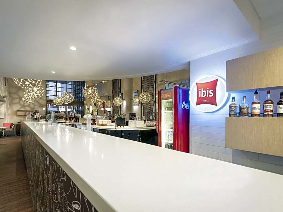 ibis Melbourne Hotel and Apartments