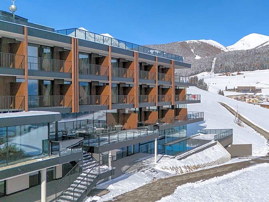 Hotel Purvita - Ski In Ski Out - Infinity Pool