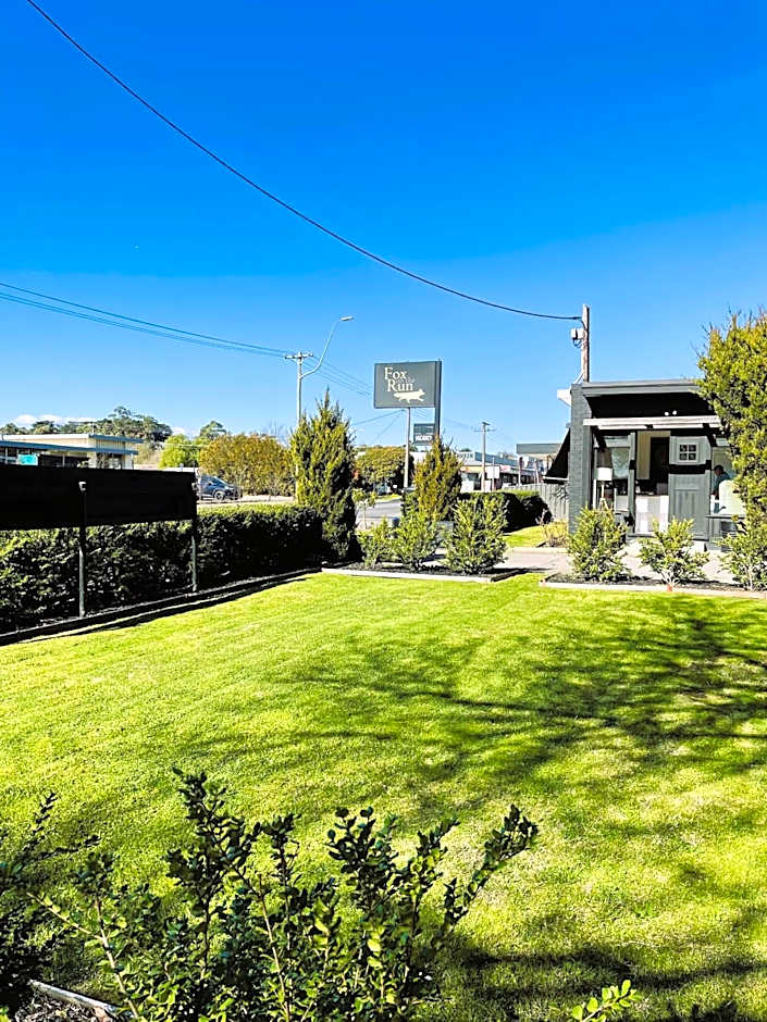 Fox on the Run - Motel Kilmore