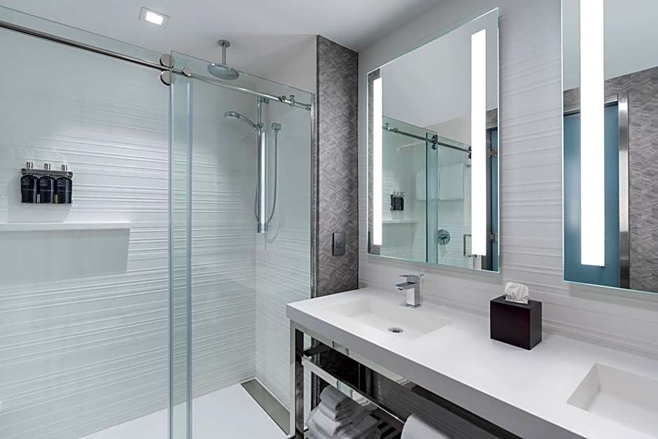 AC Hotel by Marriott Portsmouth Downtown/Waterfront