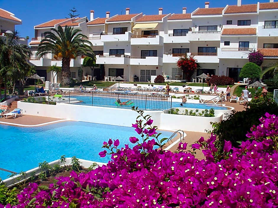 Apartamentos Hg Cristian Sur