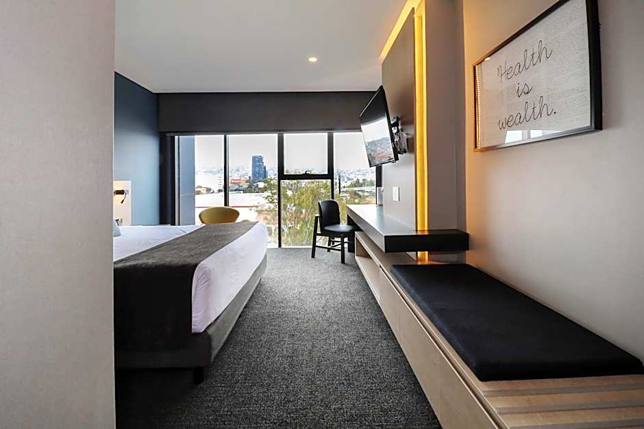 QUARTZ HOTEL & SPA