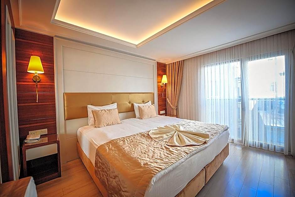 Grand Marcello Hotel