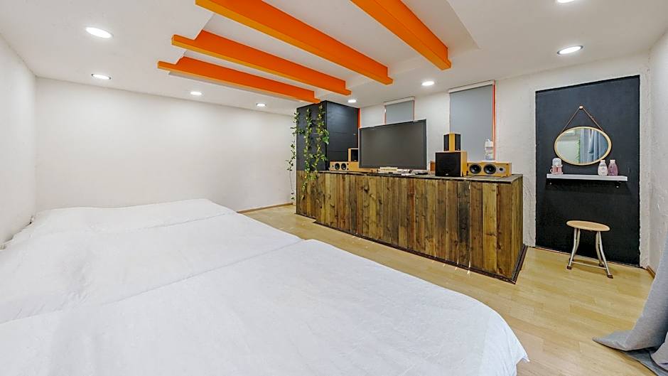 Gangchon Afternoon Pool Villa Pension