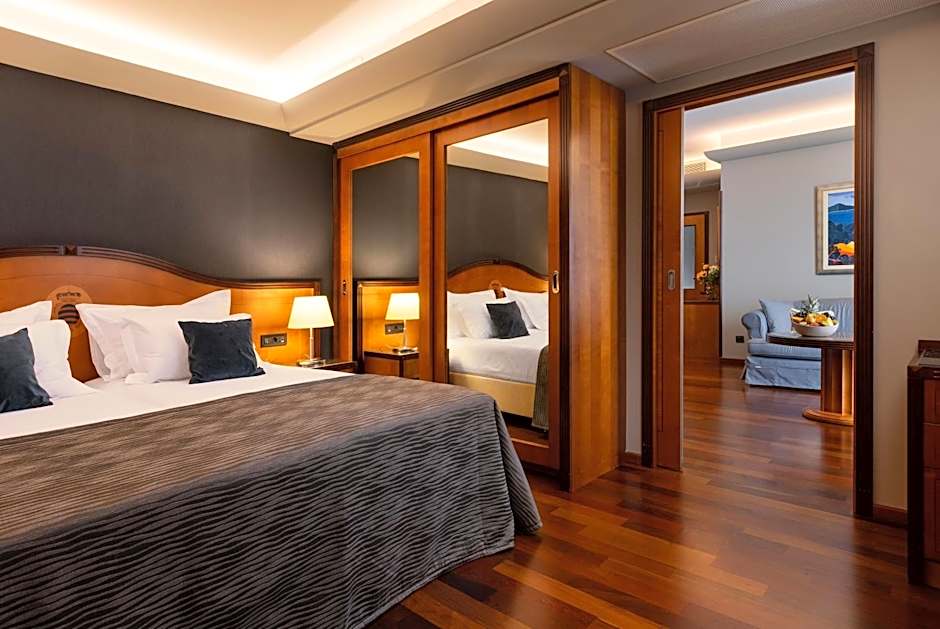 Hotel More