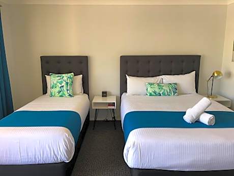 Double or Twin Room with Pool View