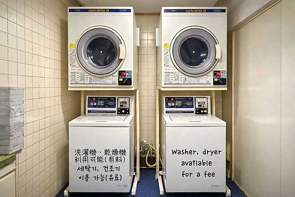 Capsule Hotel Block Room