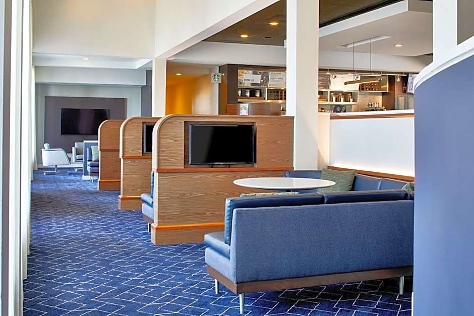 Courtyard by Marriott Memphis Airport
