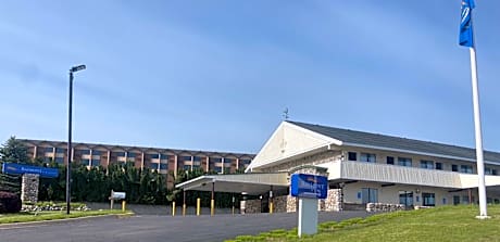 Baymont by Wyndham Petoskey