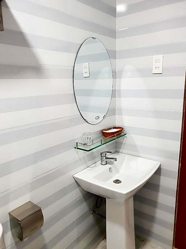 Quy Nhon center hotel