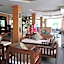 SR Hotel