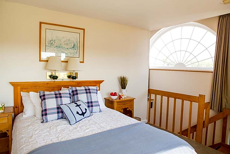 Newport Bay Club and Hotel